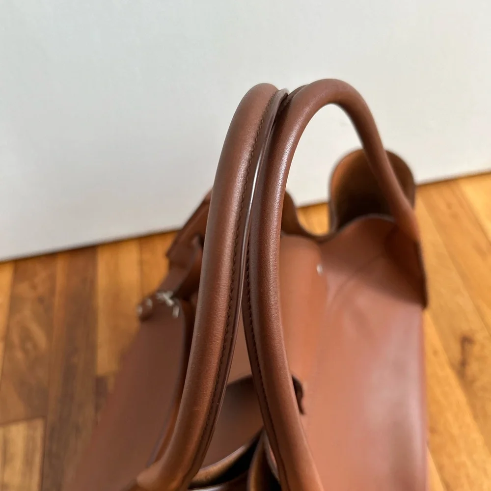 CELINE Big Bag Medium in Tan Smooth Leather - Picture 7 of 8